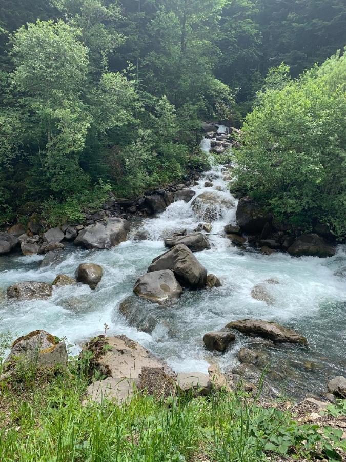 The River Pearl Val dʼIlliez Kültér fotó